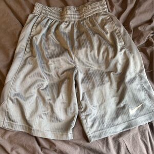Nike Men's Light Gray Athletic Shorts